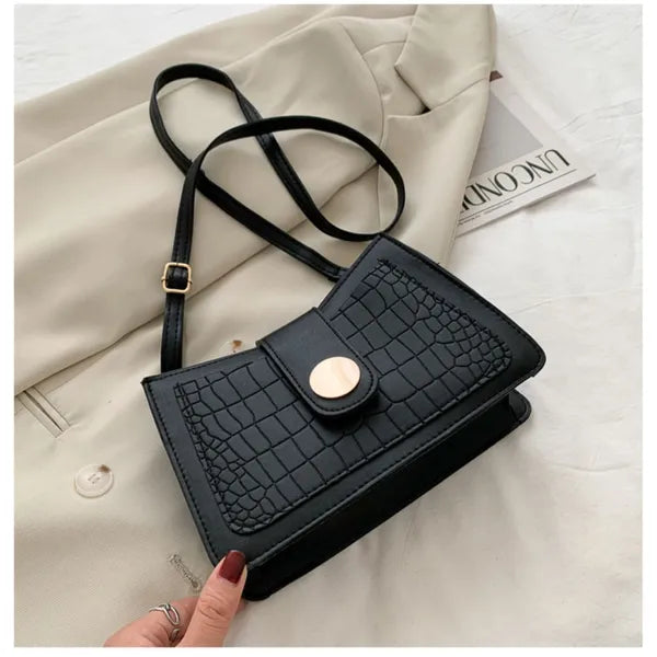 New tide shoulder underarm bag baguette crossbody bag all-in-one