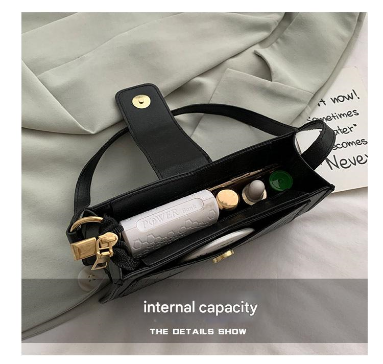 New tide shoulder underarm bag baguette crossbody bag all-in-one